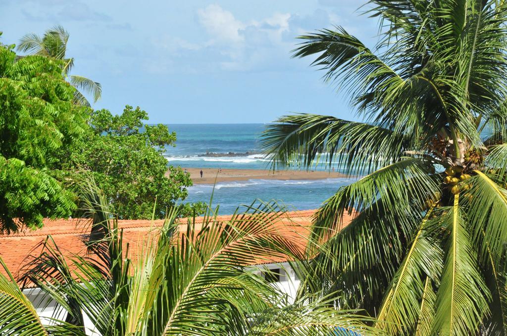 Hotel Bay Watch Unawatuna Exterior photo